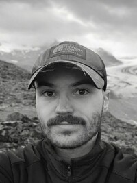 Headshot photo of Andrew Player